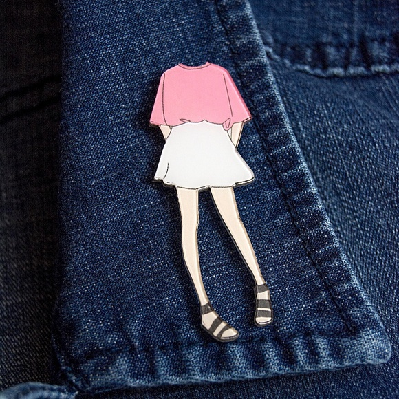 Set of 5 Acrylic Fashion Pins - Picture 2 of 6